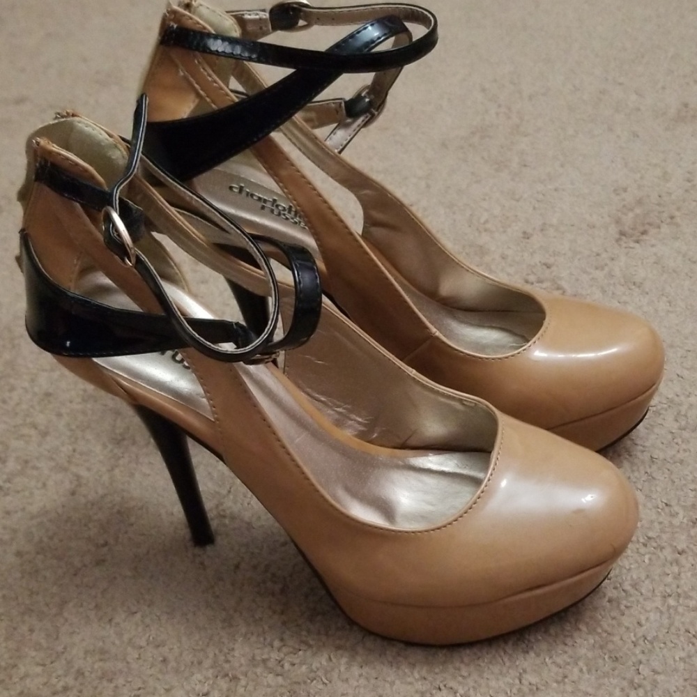 CLOSING FEB 10! Nude and black platform pumps with strap